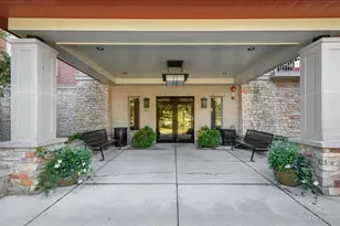 45 Prairie Park Dr, Wheeling, IL 60090 - Photo 2