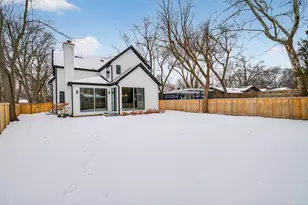 759 Strawberry Hill Dr, Glencoe, IL 60022 - Photo 44