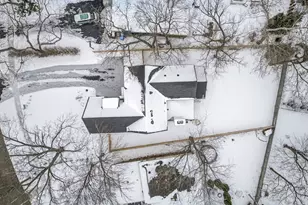 759 Strawberry Hill Dr, Glencoe, IL 60022 - Photo 46