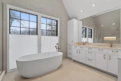 759 Strawberry Hill Drive, Glencoe, IL 60022 - Photo 32