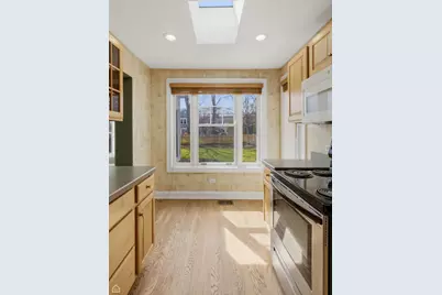 98 Williamsburg Road, Evanston, IL 60203 - Photo 10