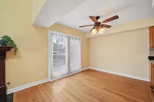 9319 Sunrise Ln, Orland Park, IL 60462 - Photo 8