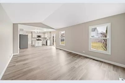 1435 Tanglewood Drive, Crystal Lake, IL 60014 - Photo 12