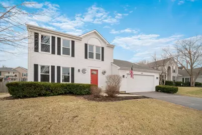 1435 Tanglewood Drive, Crystal Lake, IL 60014 - Photo 2