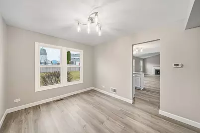 1435 Tanglewood Drive, Crystal Lake, IL 60014 - Photo 6