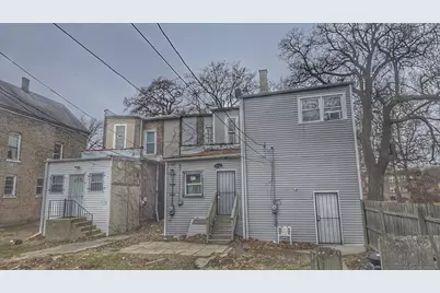 8103 S Muskegon Avenue, Chicago, IL 60617 - Photo 4