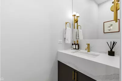 327 S Leavitt Street #1, Chicago, IL 60612 - Photo 8
