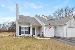 2321 Aspen Dr, Woodstock, IL 60098 - Photo 4