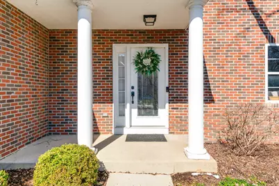 204 N Crooked Lake Lane, Lindenhurst, IL 60046 - Photo 4