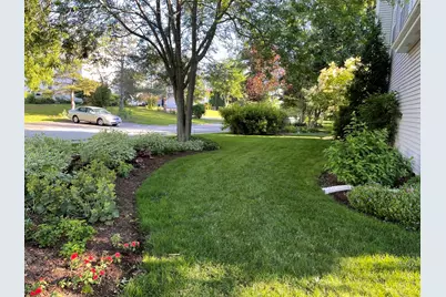 204 N Crooked Lake Lane, Lindenhurst, IL 60046 - Photo 34