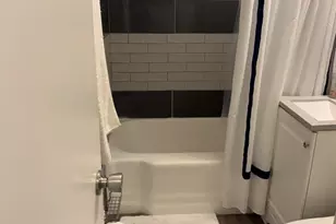 404 N Kinzie St, Thornton, IL 60476 - Photo 22