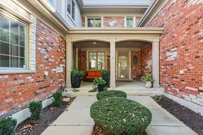 1209 W Charles Lane, Westmont, IL 60559 - Photo 2