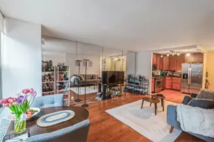 400 E Randolph St, Chicago, IL 60601 - Photo 6