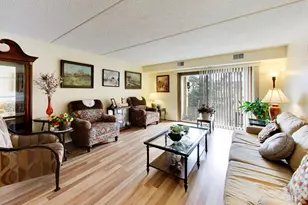 6455 W Belle Plaine Ave, Chicago, IL 60634 - Photo 2