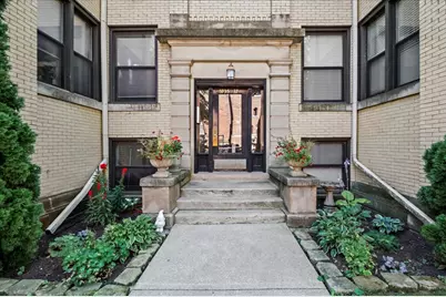 5935 N Magnolia Avenue #1, Chicago, IL 60660 - Photo 2