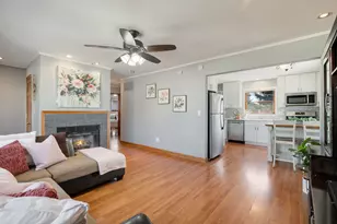 417 Lawrence Ave, Grayslake, IL 60030 - Photo 4