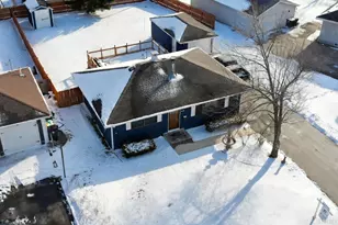 417 Lawrence Ave, Grayslake, IL 60030 - Photo 18