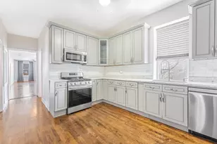 3301 W Evergreen Ave, Chicago, IL 60651 - Photo 2