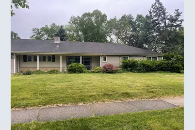 340 Parkway Drive, Wheaton, IL 60187 - Photo 1