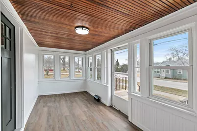 494 N Walnut Street, South Elgin, IL 60177 - Photo 4