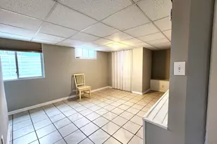 365 Vandalia St, Elgin, IL 60123 - Photo 18