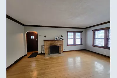 365 Vandalia Street, Elgin, IL 60123 - Photo 4