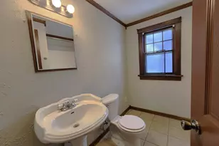 365 Vandalia St, Elgin, IL 60123 - Photo 10