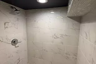 10726 S Mackinaw Ave, Chicago, IL 60617 - Photo 32