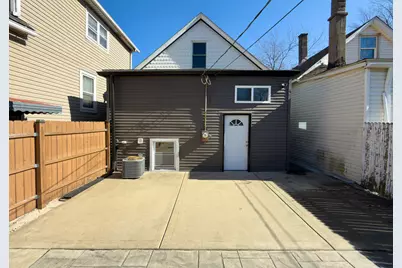 10726 S Mackinaw Avenue, Chicago, IL 60617 - Photo 36