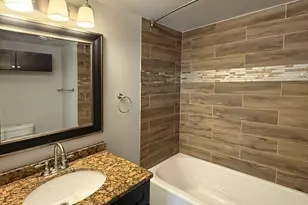 10726 S Mackinaw Ave, Chicago, IL 60617 - Photo 16