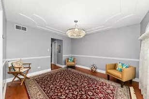 6722 Sweetbriar Ln, Darien, IL 60561 - Photo 10