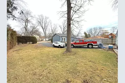 1216 N Lakeshore Drive, Round Lake Beach, IL 60073 - Photo 18