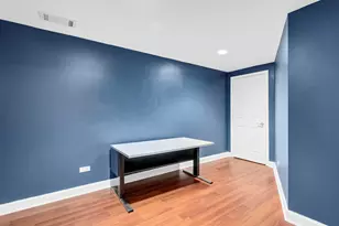 525 S Oak Ave, Westmont, IL 60559 - Photo 30