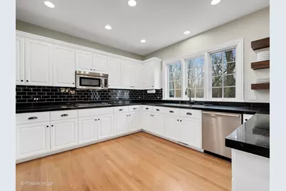 525 S Oak Avenue, Westmont, IL 60559 - Photo 12