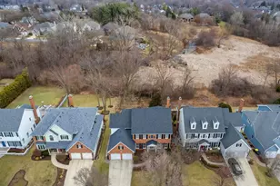 525 S Oak Ave, Westmont, IL 60559 - Photo 2