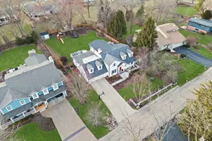 1020 S Grove Ave, Barrington, IL 60010 - Photo 2