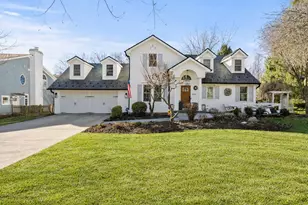 1020 S Grove Ave, Barrington, IL 60010 - Photo 1