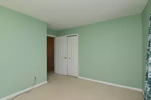 323 S Broadway Ave, Aurora, IL 60505 - Photo 26