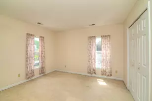 323 S Broadway Ave, Aurora, IL 60505 - Photo 28
