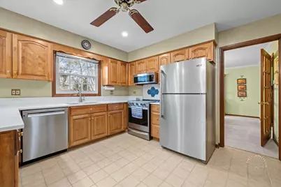 77 Bluebird Lane, Naperville, IL 60565 - Photo 10