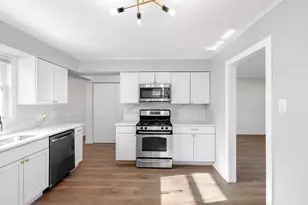 287 Mohawk St, Park Forest, IL 60466 - Photo 10