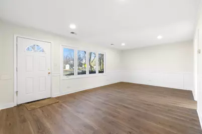 287 Mohawk Street, Park Forest, IL 60466 - Photo 6