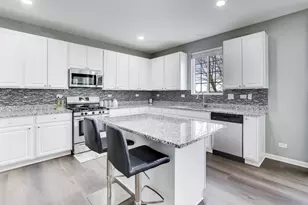 1692 Serenity Dr, Antioch, IL 60002 - Photo 8