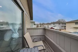 29W532 Winchester Circle, Warrenville, IL 60555 - Photo 20