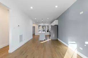 2038 E 73rd St, Chicago, IL 60649 - Photo 4