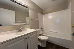 116 Cotuit Ct, Schaumburg, IL 60193 - Photo 8