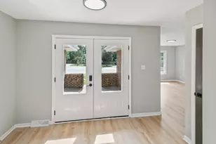 823 Bradoc St, Chicago Heights, IL 60411 - Photo 18