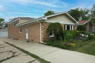 711 Leamington Ave, Wilmette, IL 60091 - Photo 1