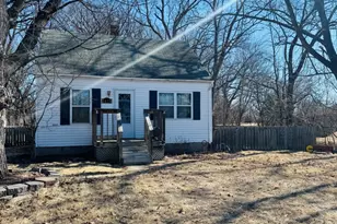 3618 Archer Dr, East Moline, IL 61244 - Photo 2