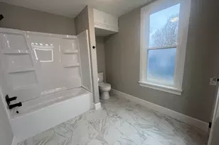 125 S Main St, Clifton, IL 60927 - Photo 22